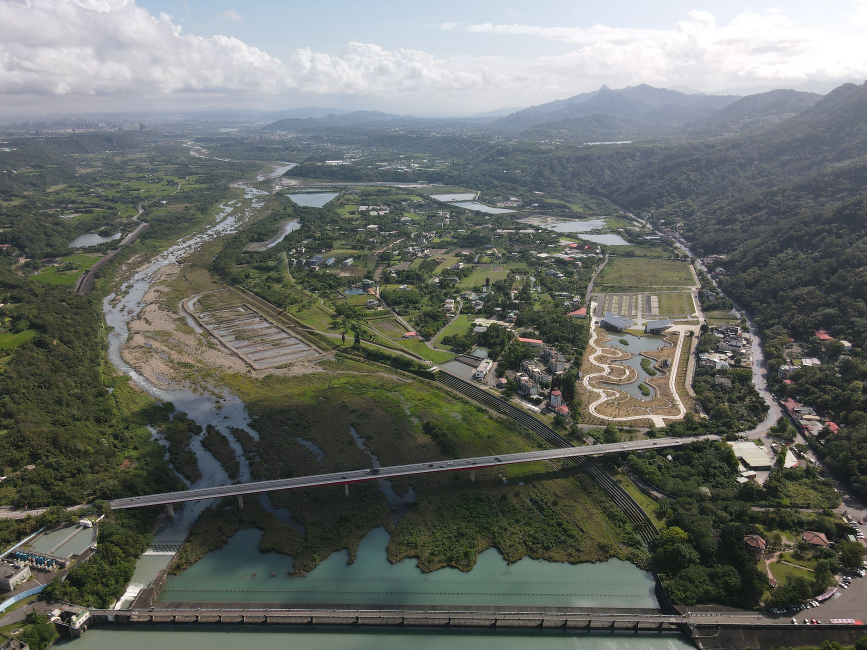 Taoyuan Day Tour: Daxi Old Street, Cihu & Shimen Reservoir